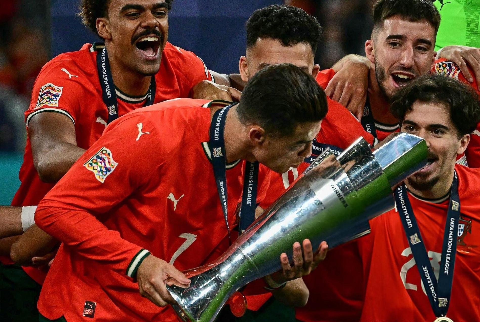 星空体育-包含C罗新星惊险取胜表现惊艳，塞尔维亚队未来可期！的词条